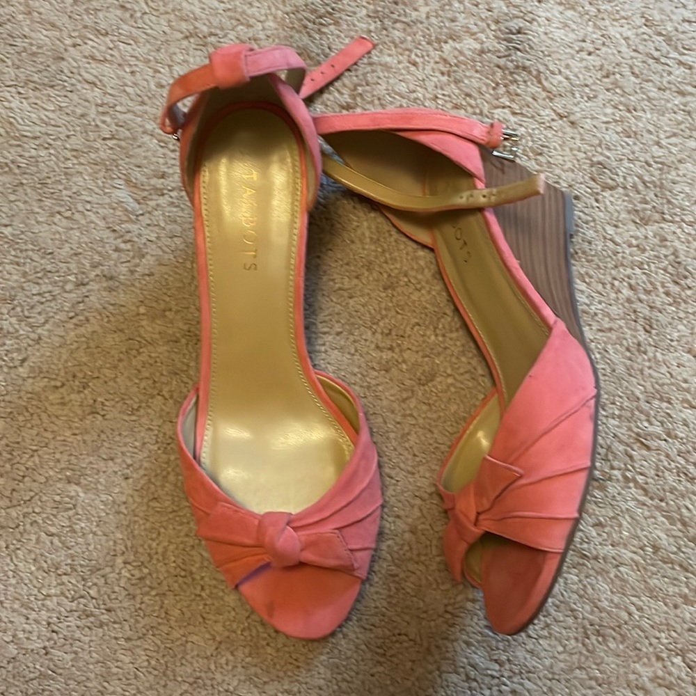 Talbots Vivian new wedged sandals